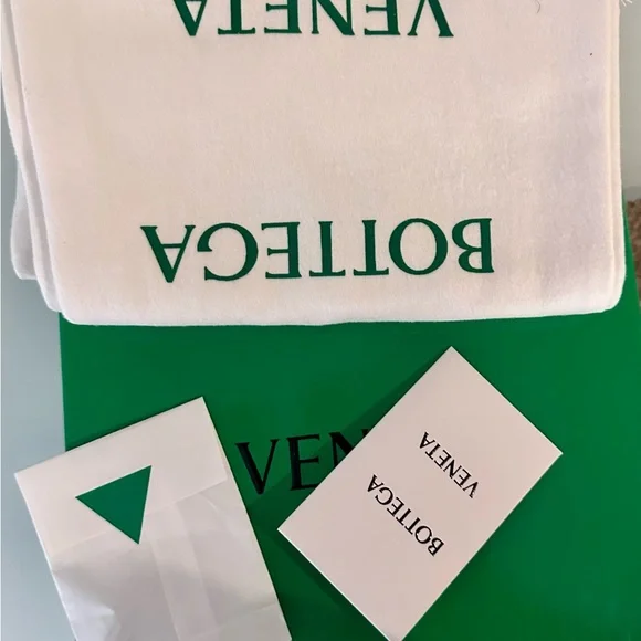 BOTTEGA VENETA NEW Stretch Mesh Pumps with Gold Chain Link SZ 5 NWT - Picture 7 of 7